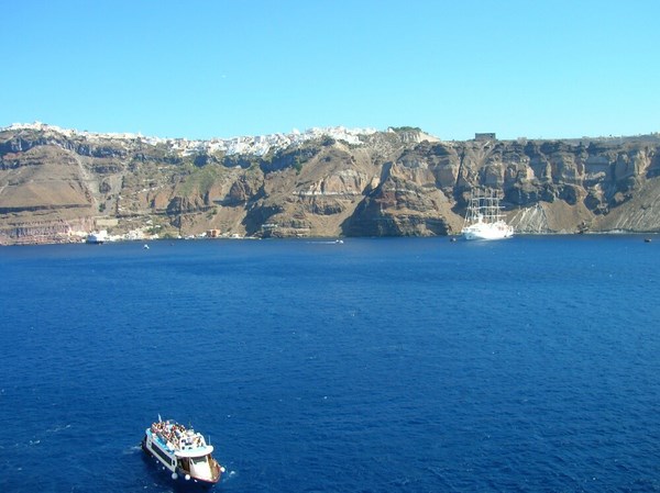 falaise village blanc Santorin grece