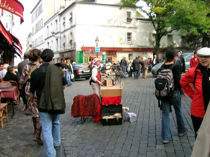 Orgue de Barbarie Place du Tertre montmartre Paris