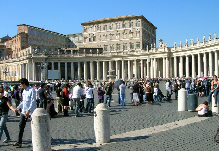 Place Saint-Pierre Rome 